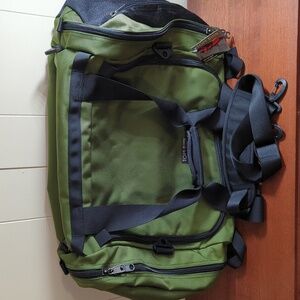 TOM BIHN Road Buddy Duffel 60, Verde 1050 Ballistic/ Cloud 210 Ballistic